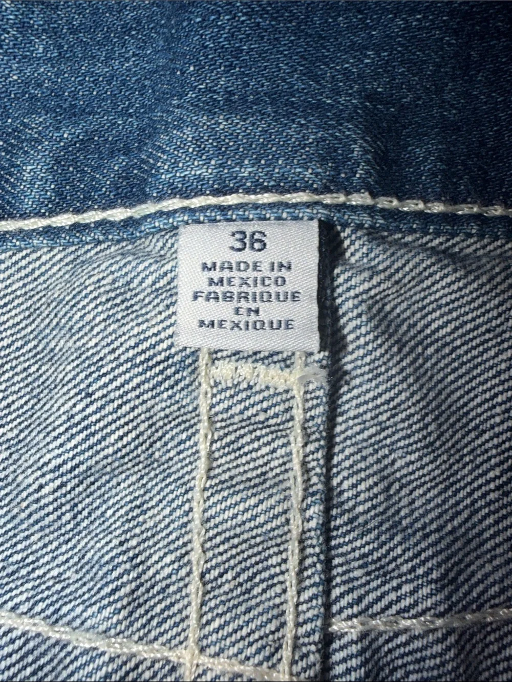 Men’s True Religion Straight Jeans - size 36
